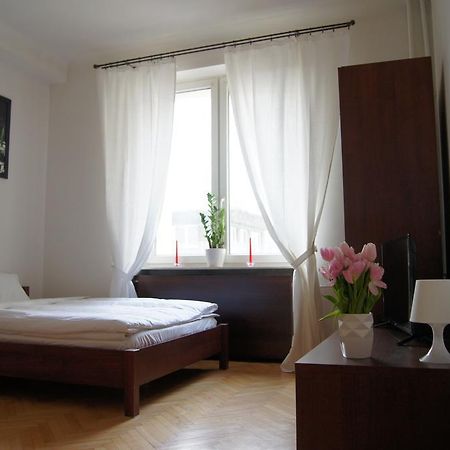 Krucza By Rental Apartments Варшава Экстерьер фото