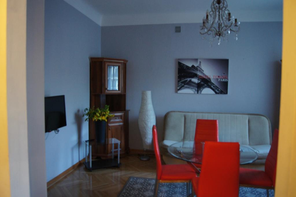 Krucza By Rental Apartments Варшава Экстерьер фото